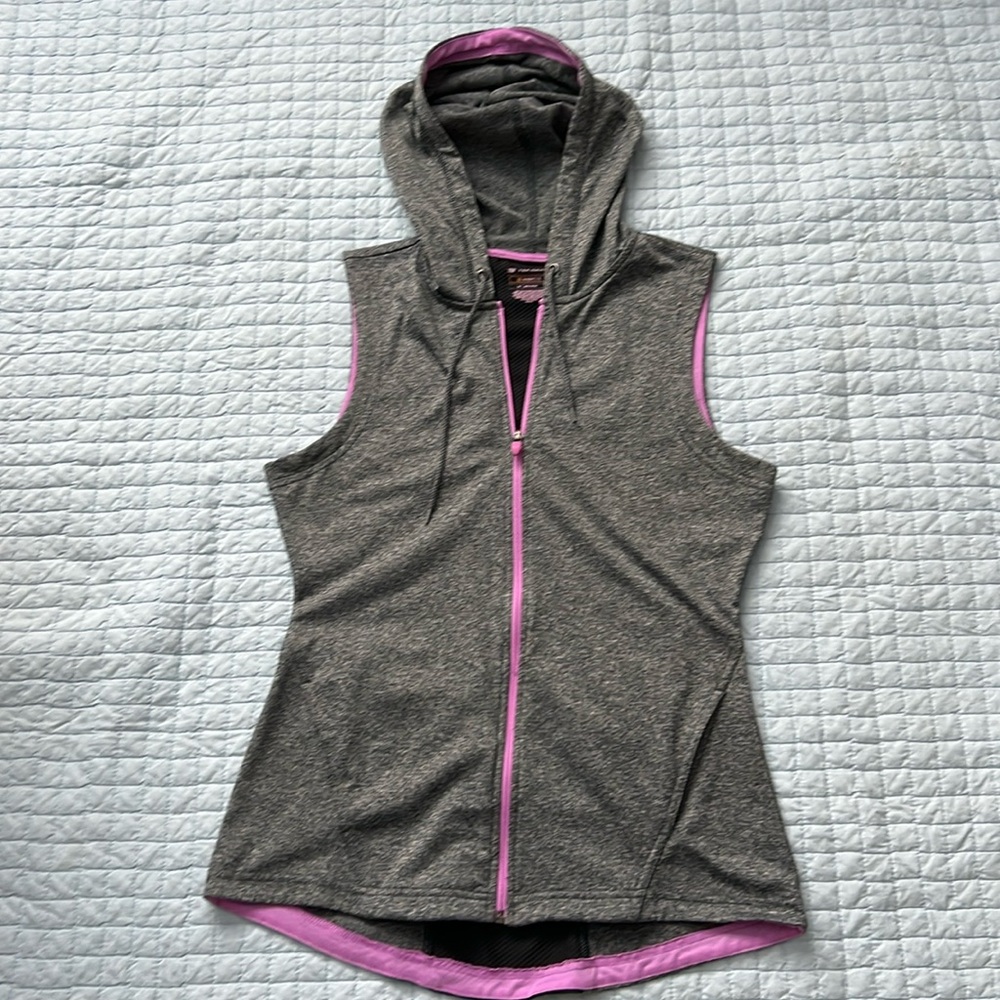 TekGear fitted fitness vest. M